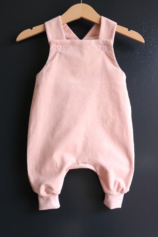 Baby-Latzhose / Schnittmuster image number 6