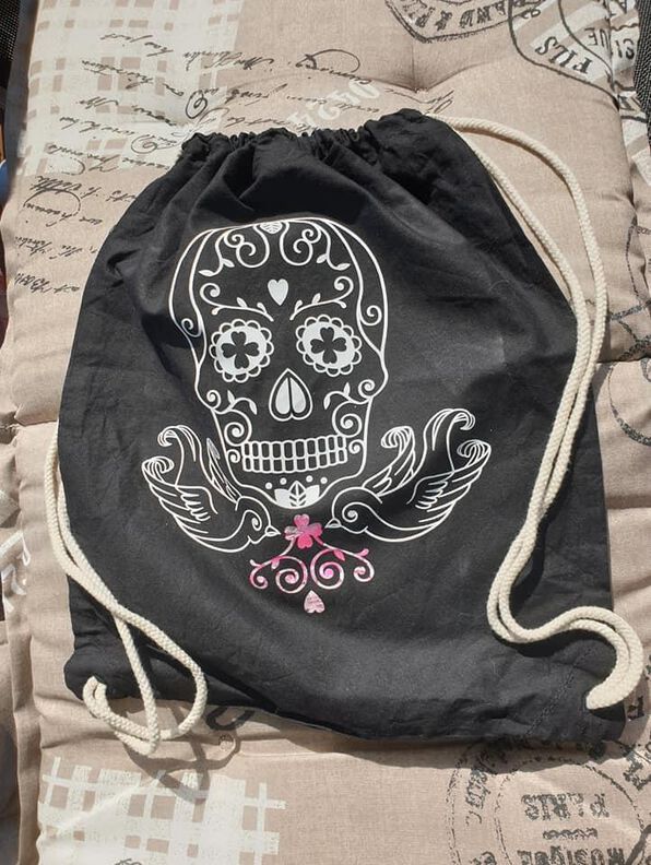 Plottdatei Rockabilly Skull (Totenkopf mit Schwalbe) image number 3