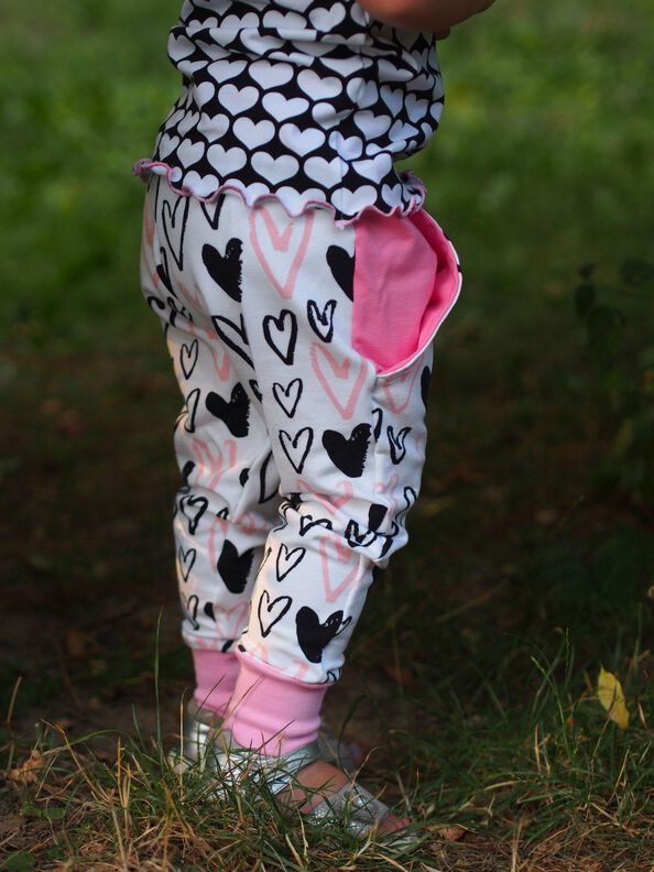 KINDER JOGGINGHOSE MIT TASCHEN GR. 74-146 image number 7