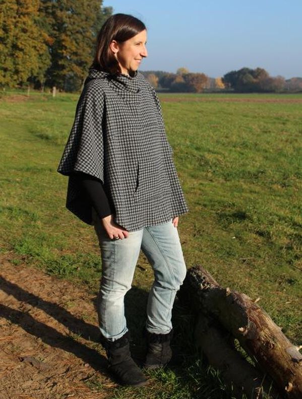 Cape / Poncho "LUNA", Schnittmuster  Gr. 158-46 image number 6
