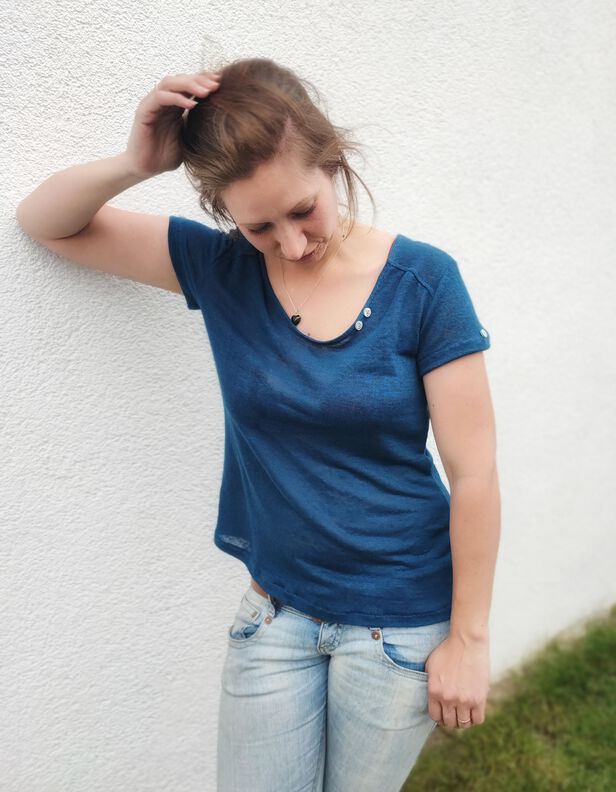 "Summer Blues" eine Bluse mit raffinierter Raffung, 32-46 image number 6