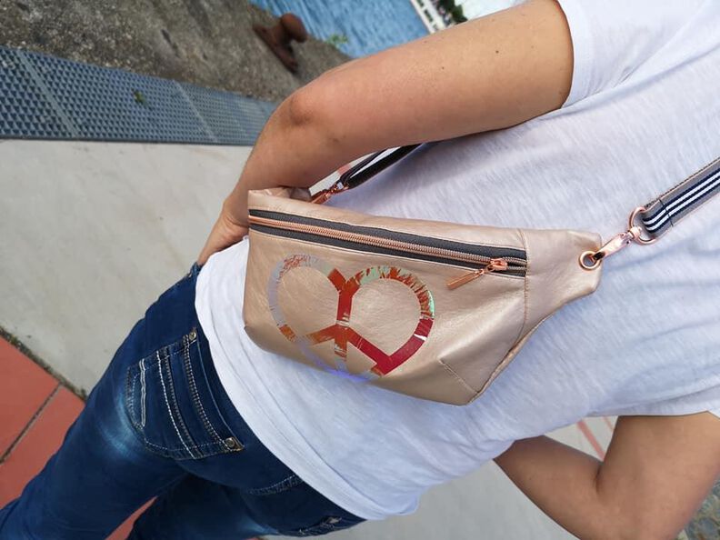Gürteltasche Valentina image number 7
