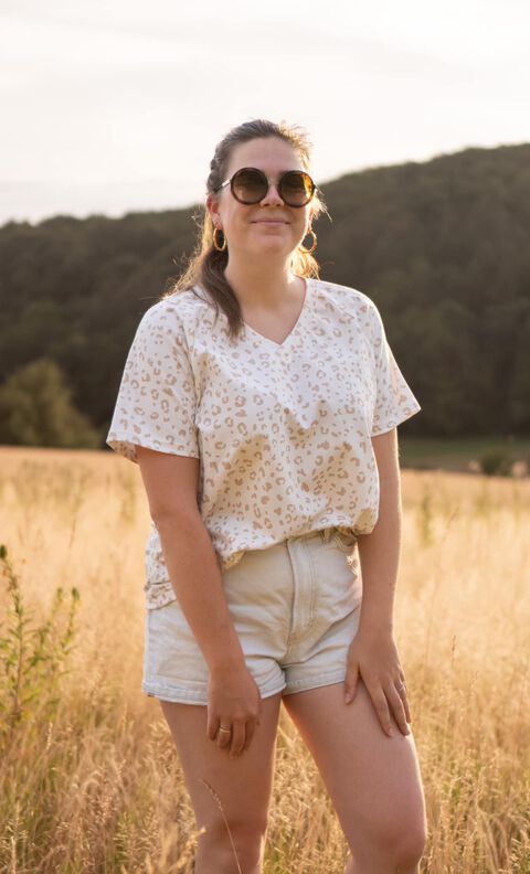 CL*OVERSIZE SHIRT WOMAN 34-52 image number 3