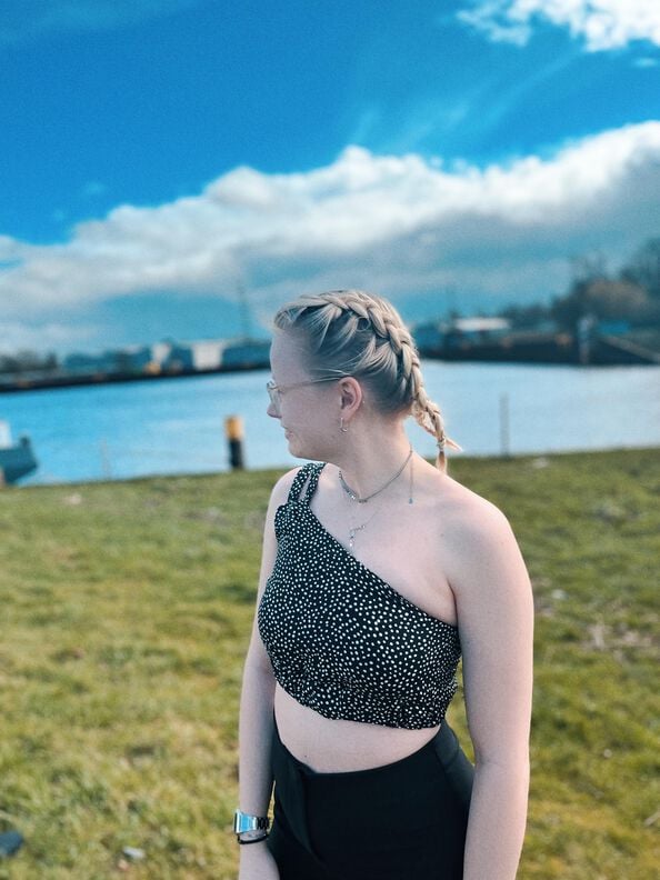 Asymmetrisches Crop Top image number 7