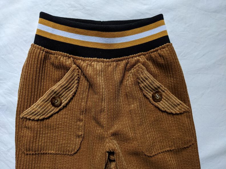 Schnitt + Anleitung Hose mit Taschen Gr. 62-128 image number 3