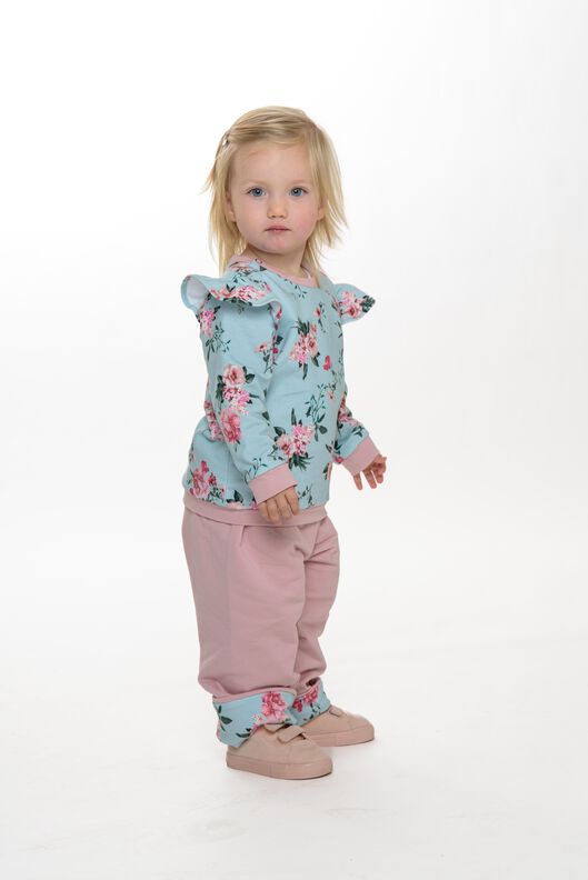 Schnittmuster Set, Sweatshirt mit Rüschen und Wende-Hose  image number 3
