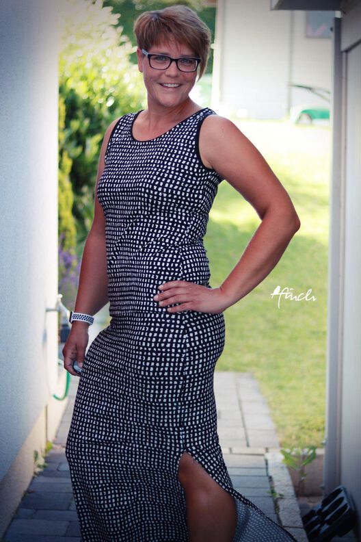 Kleid/Top/Rock Damen Schnittmuster Gr. 32-54 - #66 image number 10