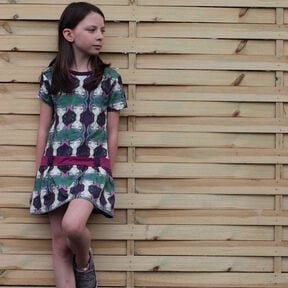 Main PleatedDress (Faltenrock-Kleid) + Gratis Hose