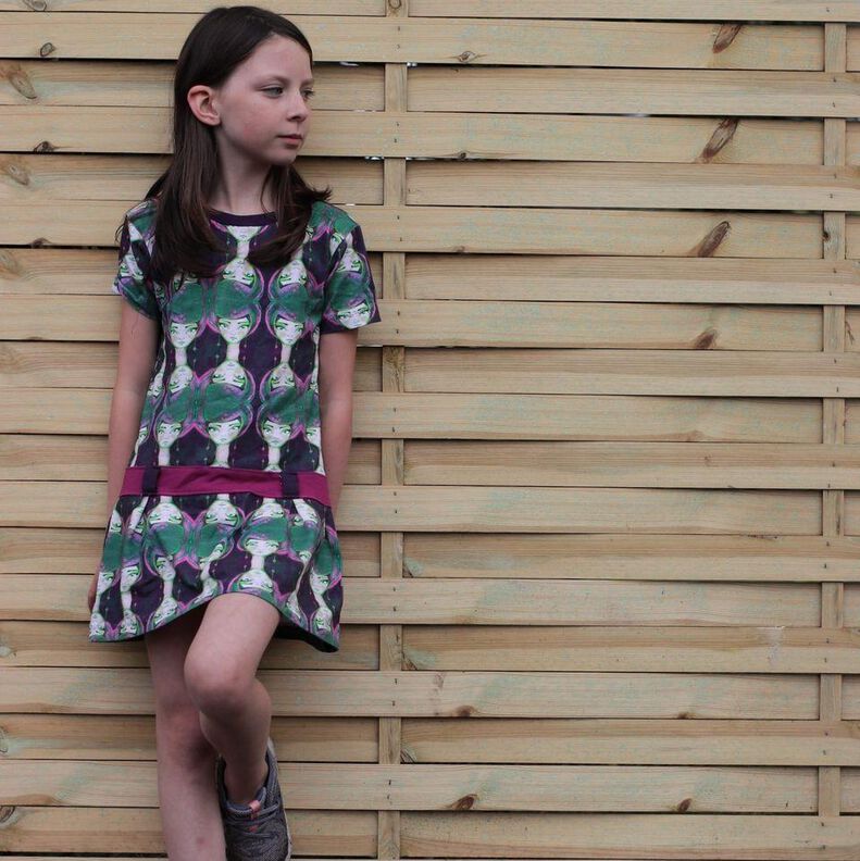 Main PleatedDress (Faltenrock-Kleid) + Gratis Hose image number 2
