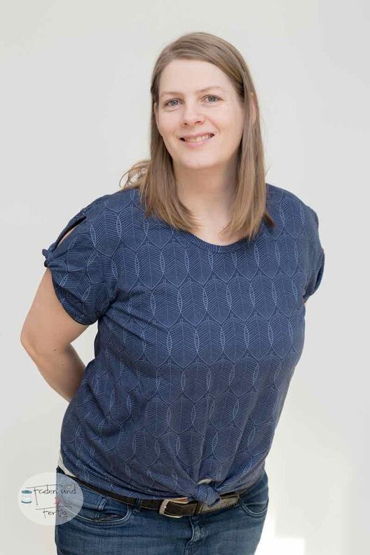 Shirt "ENISA" Nähanleitung und Schnitt Gr. 158–46 image number 6