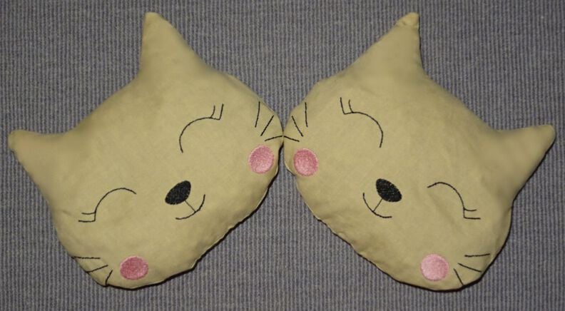 Stickdatei - Katze 4 ITH in 5 Gr. Kissen Kirschkernkissen image number 3