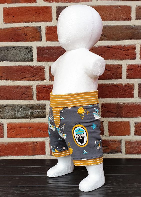 Babyshorts „Bobby“ mit Seitenstreifen Gr. 44-98, A4+A0 image number 5