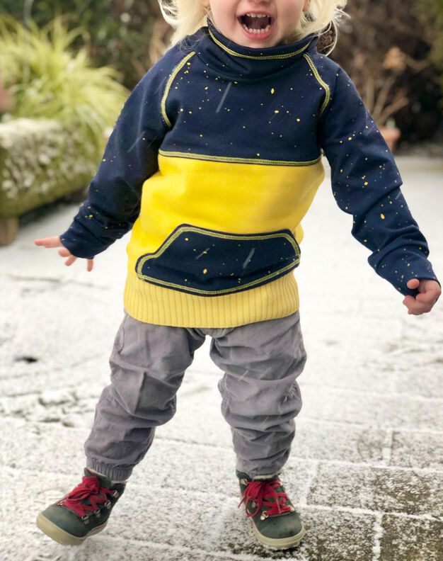 Jan&Janne Mini Gr.50-110 Shirt/Raglanhoodie beamerfähig image number 2