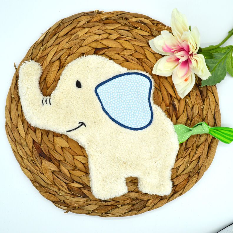 Stickdatei Elefant ITH Kuscheltier in mehreren Größen image number 3