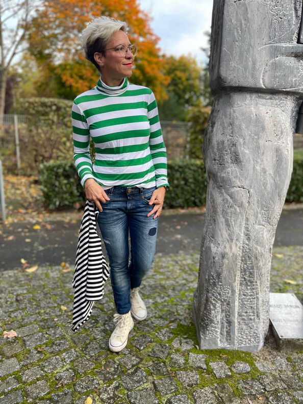 eEbook Rollkragenshirt "Frau Marike"  image number 7