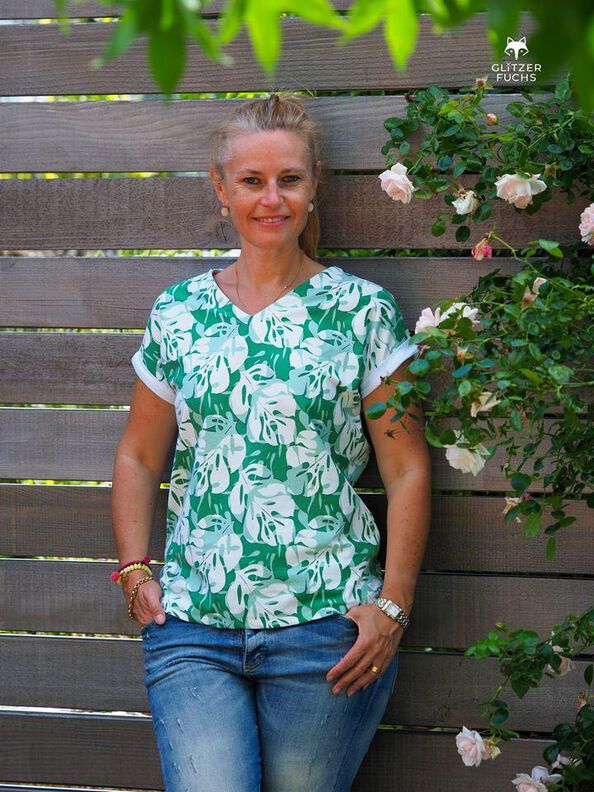 Basic Shirt mit Ärmelaufschlag Größe 36-46 image number 3