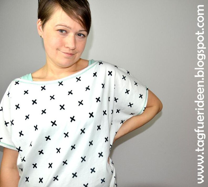 ebook Kurzarmshirt Frau Edda für Damen  image number 9