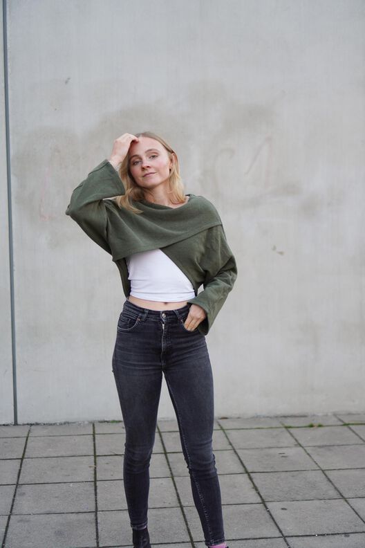 Kurzer überkreuzter Pulli  NORA - Gr. 32 - 46 image number 11