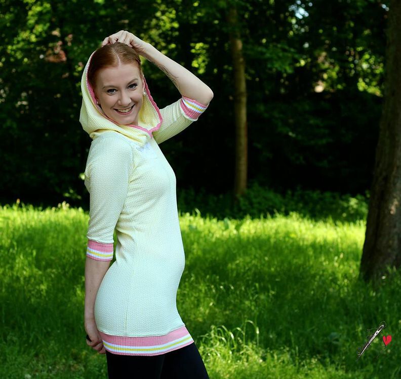 J-Jeane Woman image number 3