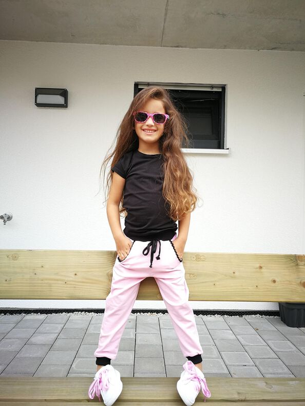 KINDER JOGGINGHOSE MIT TASCHEN GR. 74-146 image number 3