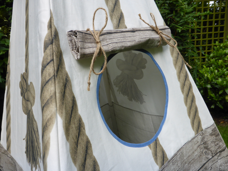 Spielzelt Tipi / Zelt für Kinder / mit Wimpel und Fenster image number 2
