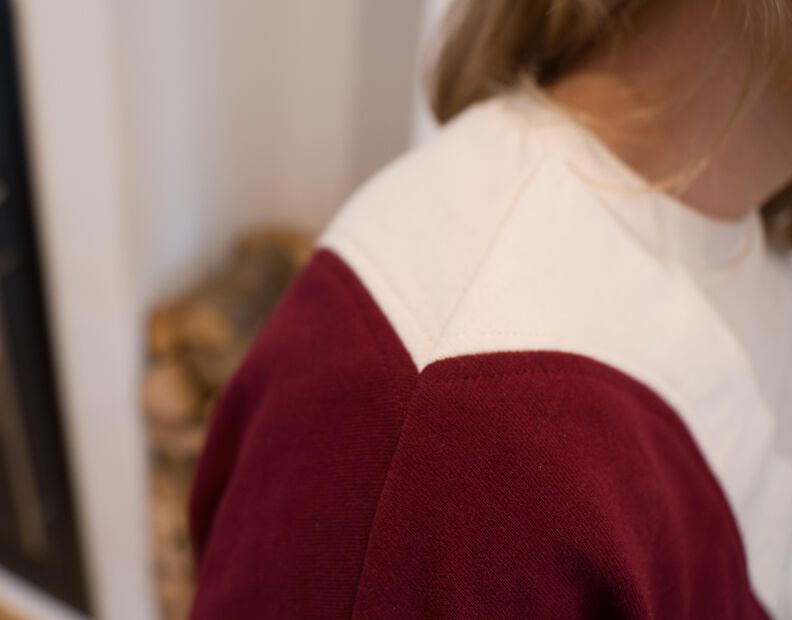 Welliger Color Block Pullover mit Rundhals KLARA image number 4