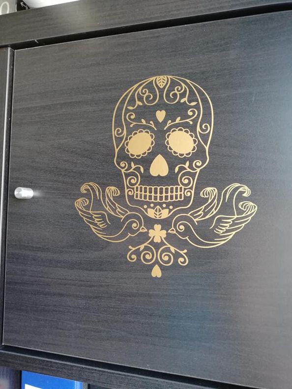 Plottdatei Rockabilly Skull (Totenkopf mit Schwalbe) image number 6