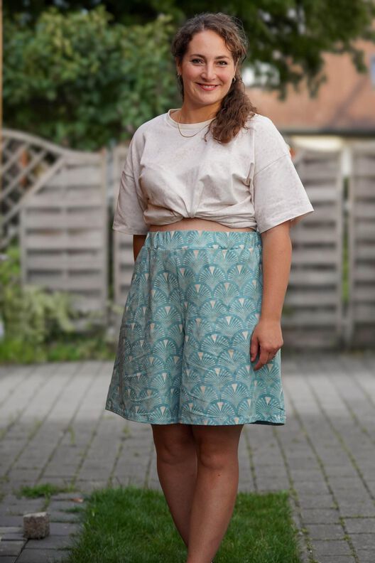 EASY BREEZY SHORTS WOMAN 32-50 image number 7