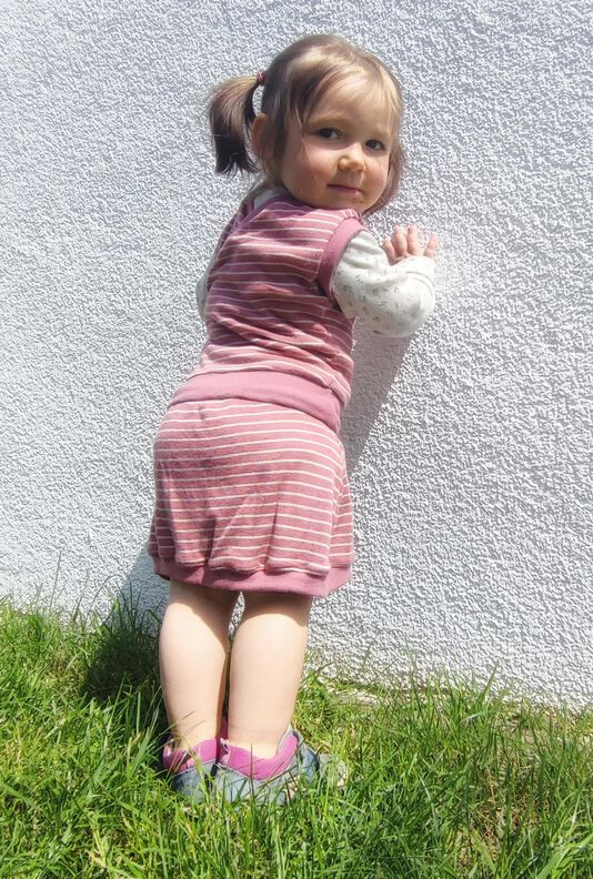 "Summer Love" 104-140 ein süßes Kinder-Kleid für Wolle-Seide image number 3