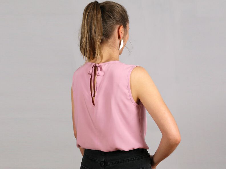 FRAU CLARA - ärmellose Bluse mit Rückenschlitz image number 3