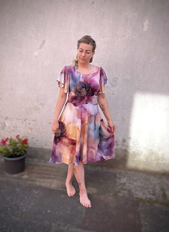 Schnittmuster Kleid „Sommerbrise" von Graustufen-Stoffe image number 7