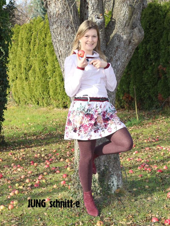 Main PleatedDress  - Faltenkleid inkl. BEAMERdatei image number 3