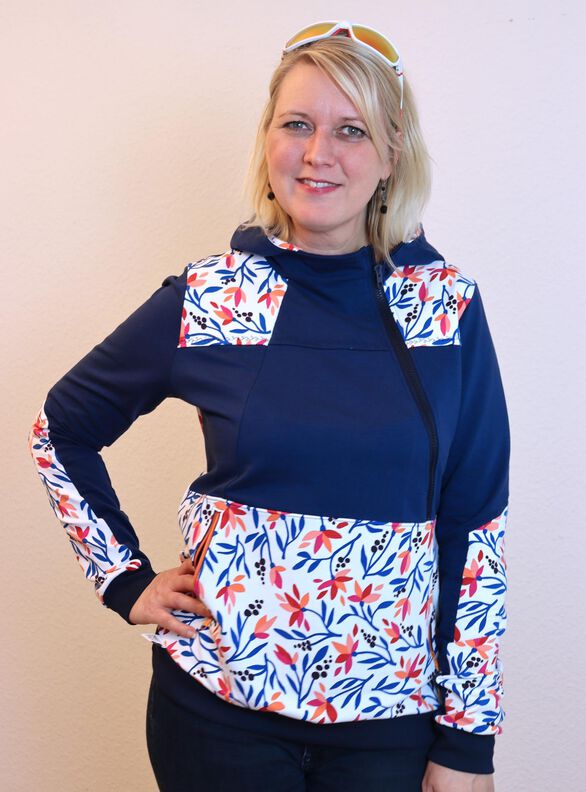 Hoodie Tessa Gr.32-54 inkl. Ebenen und Beamerdatei image number 8