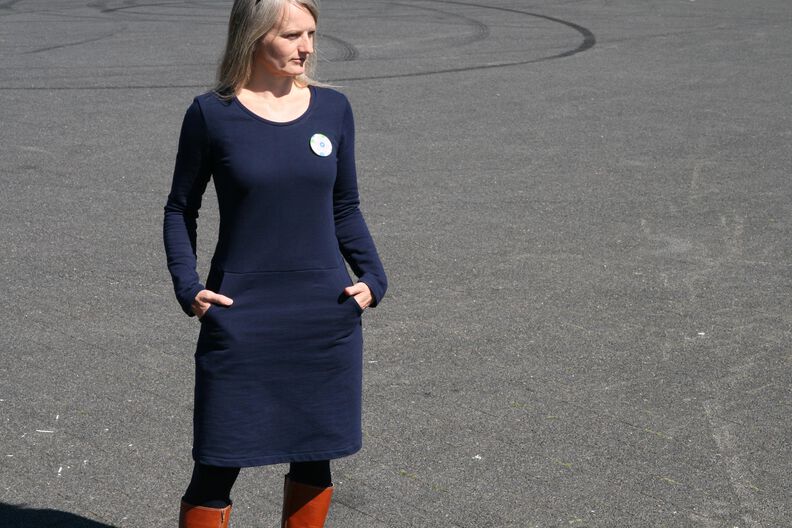 FRAU FANNIE - Sweatkleid mit Taschen XS-XL image number 6