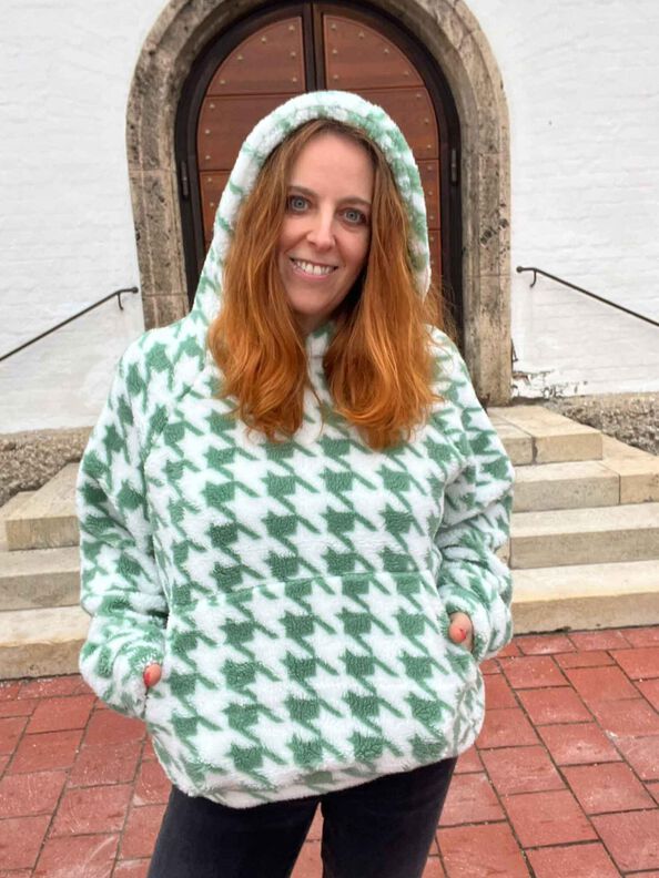 Oversize Raglan Hoodie AVELA (XXS-5XL) Schnittmuster image number 4