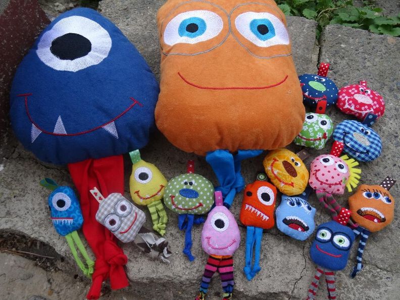 Monster ITH Anh&auml;nger Kissen Stickdatei von 6cm bis 18cm image number 5