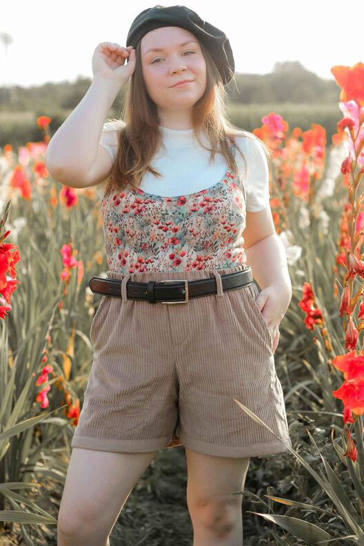 EASY BREEZY SHORTS WOMAN 32-50 image number 6