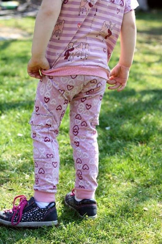 KINDER LEGGINGS LEGGINS MIT ROCK Gr. 56-146 image number 8