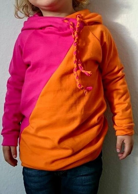 Hoodie Zwulli Kapuzenpullover mit diagonaler asymmetrischer Teilung Größe 74-164 image number 3