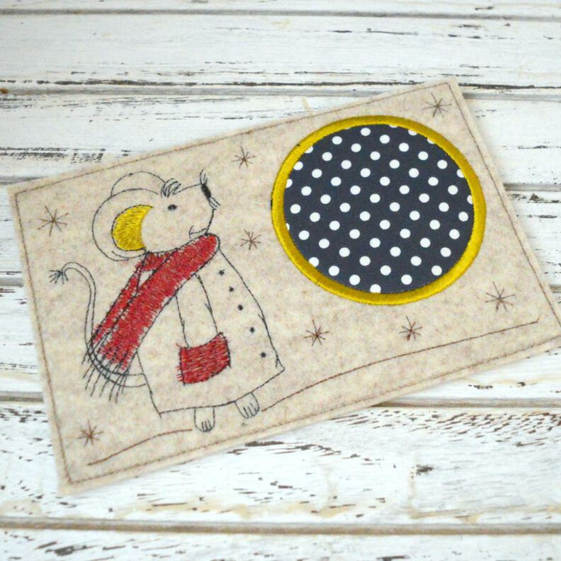 Stickdatei Mug Rug Wintermaus 13x18cm und 13x20cm image number 1