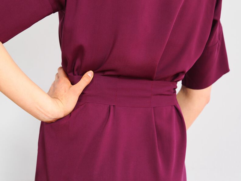FRAU META - lässiges Kleid mit Gürtel XS-XXL image number 3