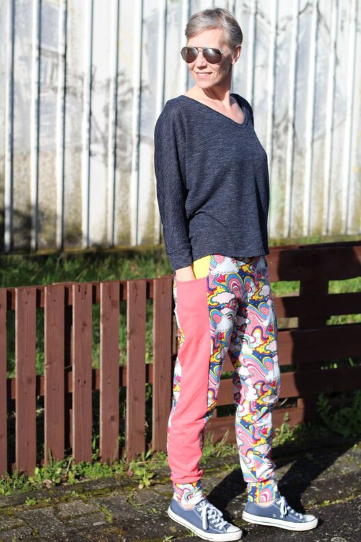 Joggingpants Jardin DE/EN/FR image number 7