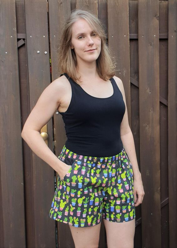 Luca – Damen-Shorts mit Taschen und Gummizug Gr. 34-50 A4+A0 image number 3