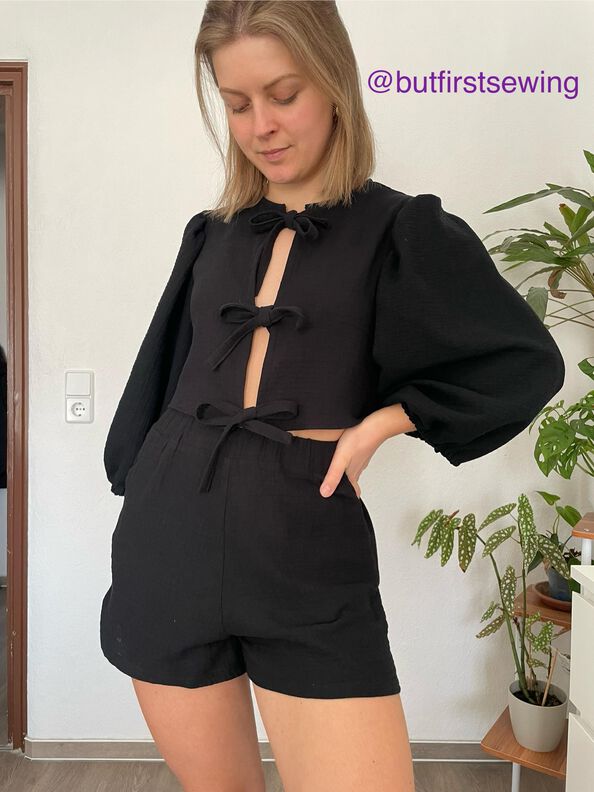 Oberteil / Bluse mit Schleifen image number 6