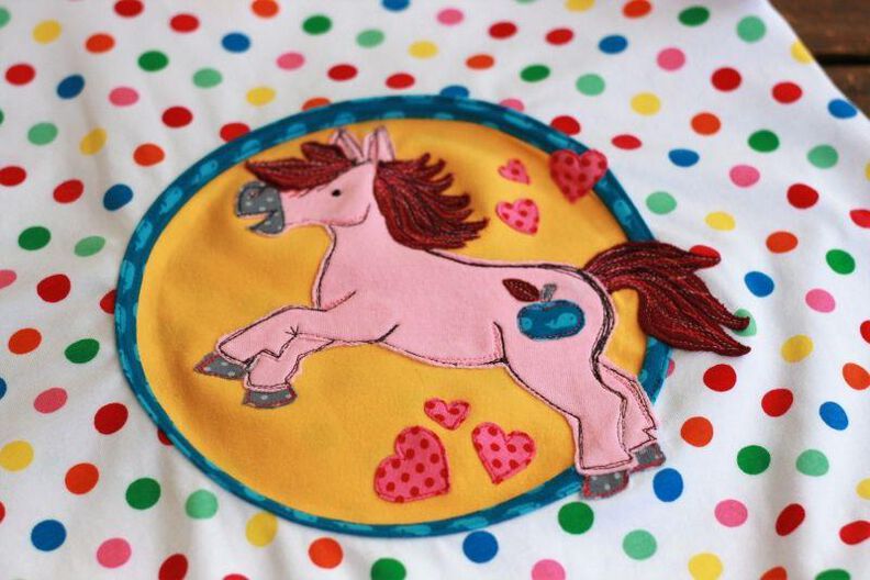 Appliziervorlage PONY, PFERD & EINHORN inkl. Applizierschule image number 3