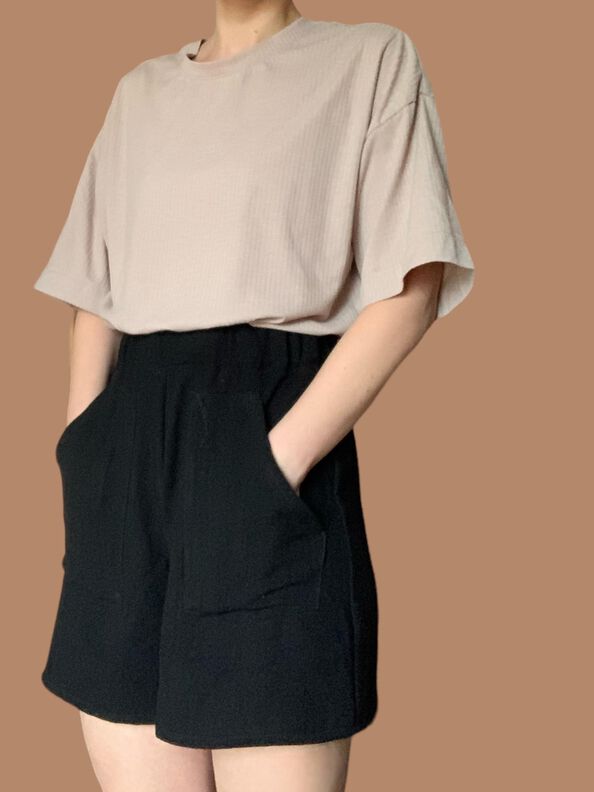 Sommer Shorts mit elastischem Bund image number 7