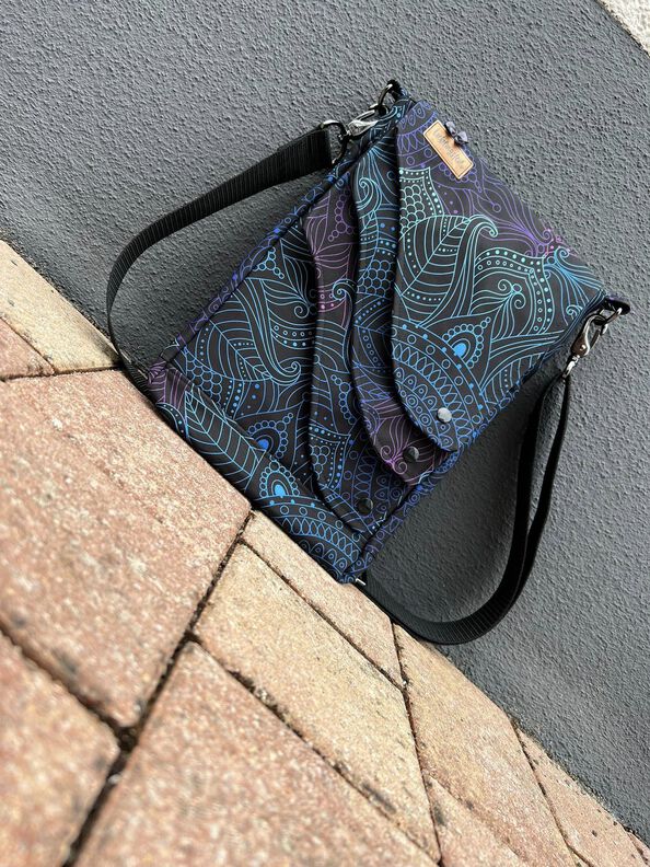 Ebook Cross Body Bag Big Pixxi ca. 33 x 23 x 5 cm image number 9