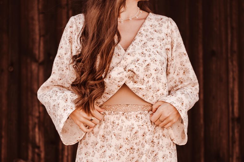 Zweiteiliges Boho Set aus weiter Hose und Bluse | Blossom image number 4