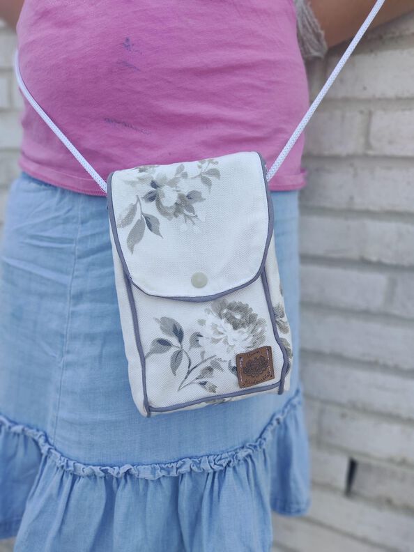 Handytasche Josy beamerfähig image number 4