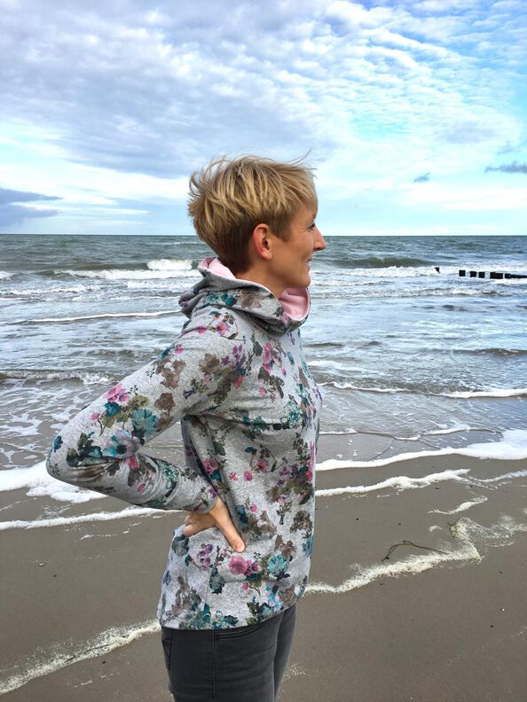 Pulli Ida | Raglan | Kapuze, Schal oder Bündchen image number 7
